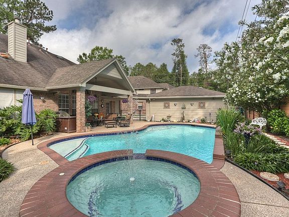 3rd image of 5207 Evergreen Valley Dr