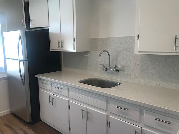 2nd image of 40 Kent Pl #3