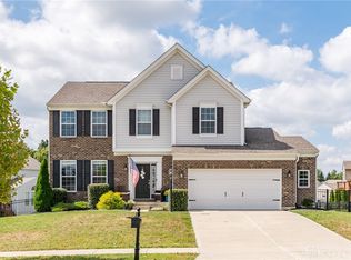 1023 Amersham Ave, Xenia, OH 45385