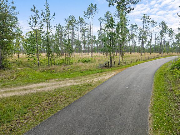 5th image of Courtney Rd