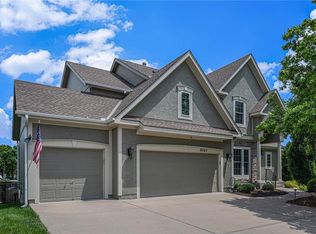 6043 Theden St, Shawnee, KS 66218