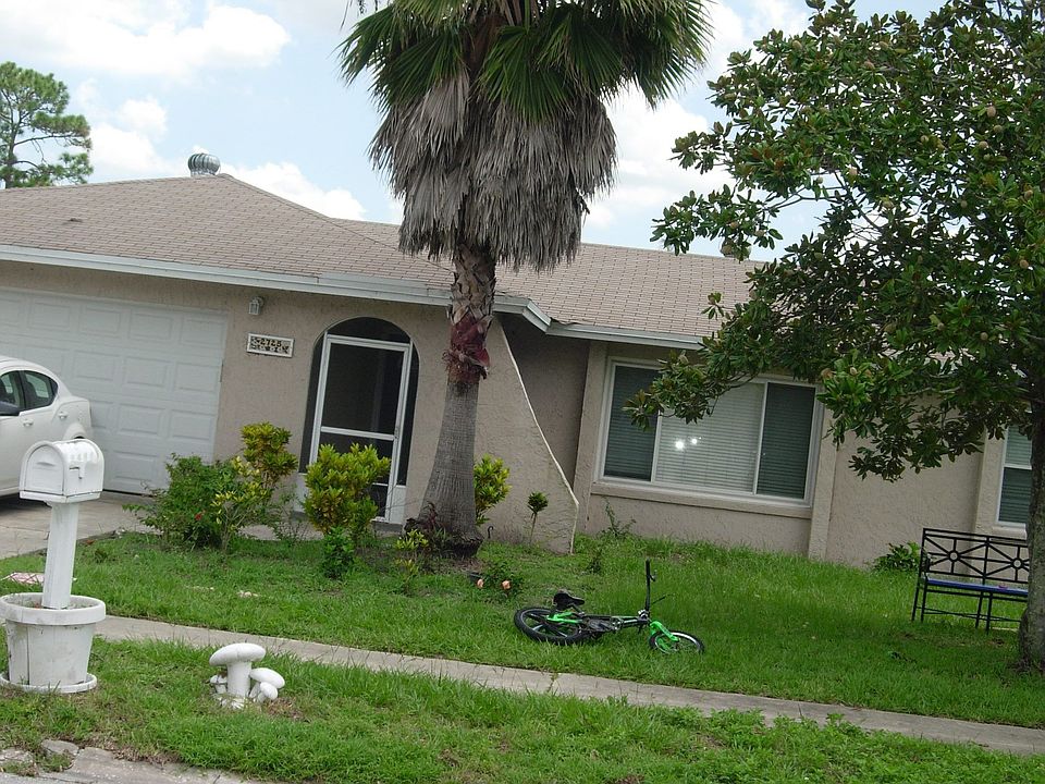 2nd image of 2725 Moss Grove Blvd