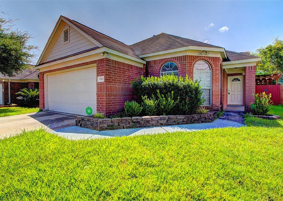 1st image of 19411 Hickory Meadow Ln
