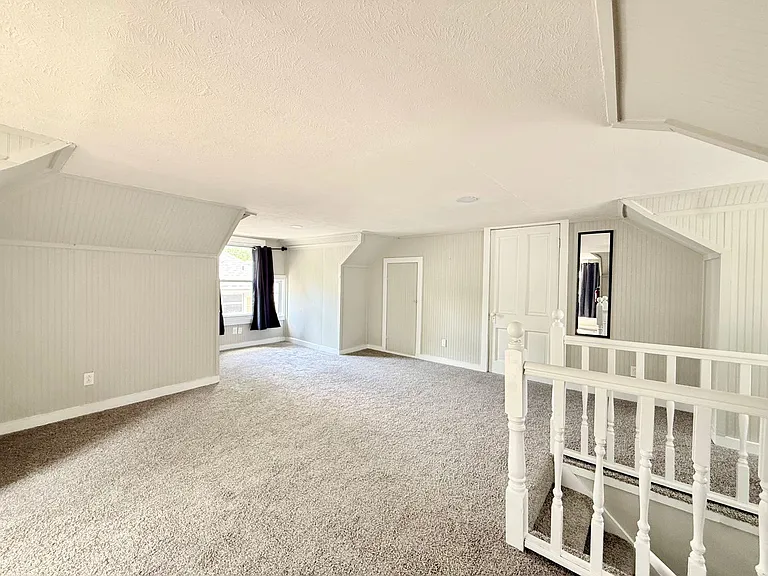 1329 S Holmes Ave — Photo 14