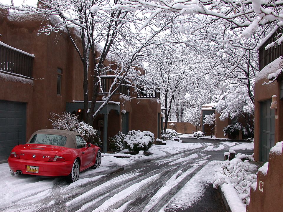 Front of Condo on Griffn St