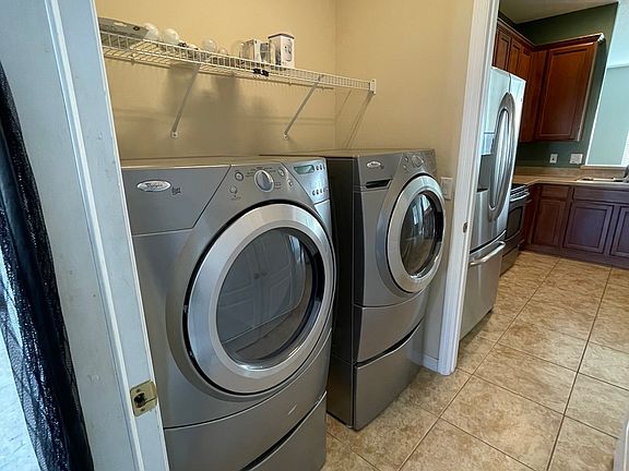 3rd image of 2163 Continental St