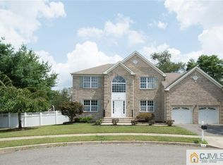 15 Kuberski Ct, South River, NJ 08882