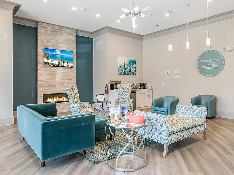 Summerlyn Place — Photo 40