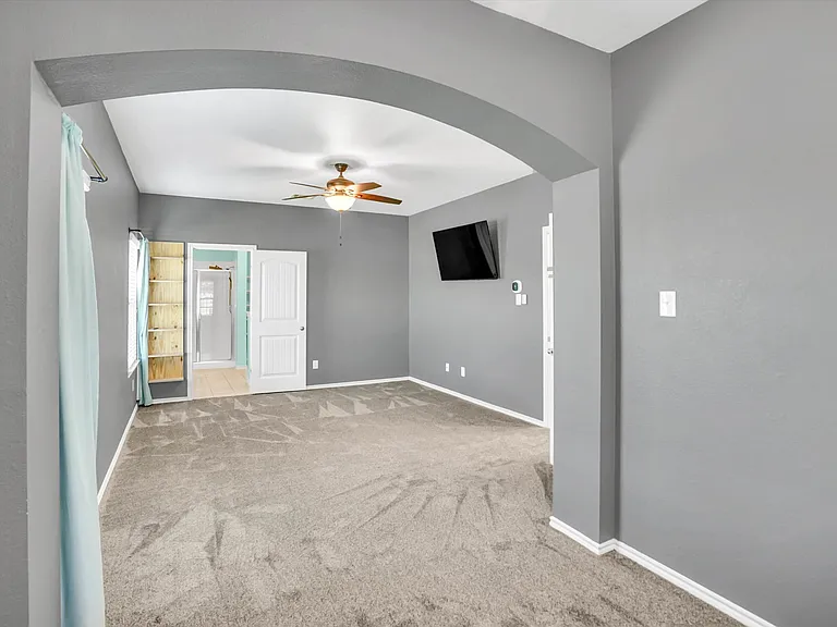 1535 Meadowlake Dr — Photo 11