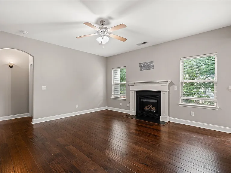 1102 Achiever Cir — Photo 13