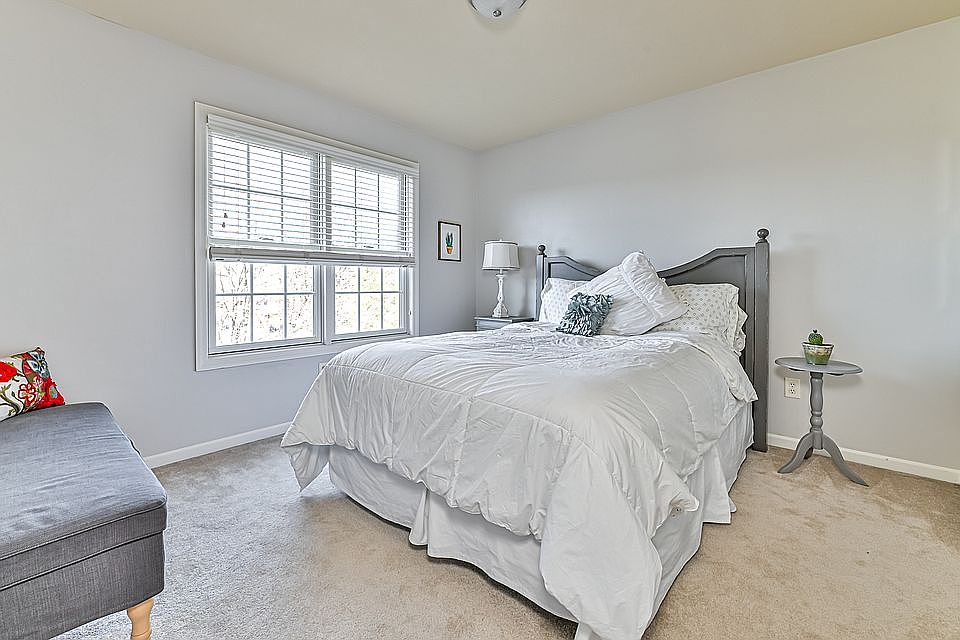 1st image of 1703 Waterleaf Dr