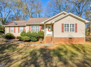24 Pine Valley Dr, Royston, GA 30662