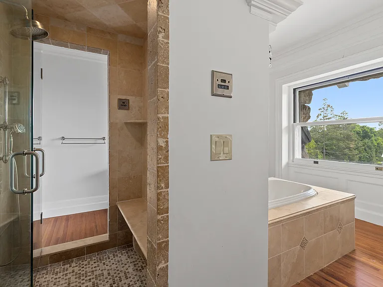 432 Field Point Rd — Photo 39