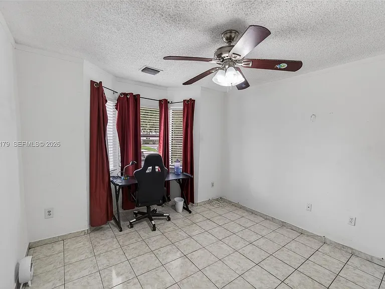 5274 SW 145th Ave — Photo 12