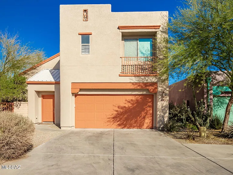952 W Calle Estrella De Noche — Photo 1