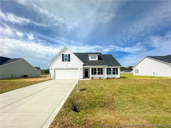 140 Guard Ln, Parkton, NC 28371