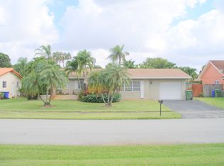 11421 NW 14th Ct, Pembroke Pines, FL 33026