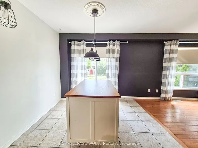 147 Dubrick Cres #1 — Photo 9