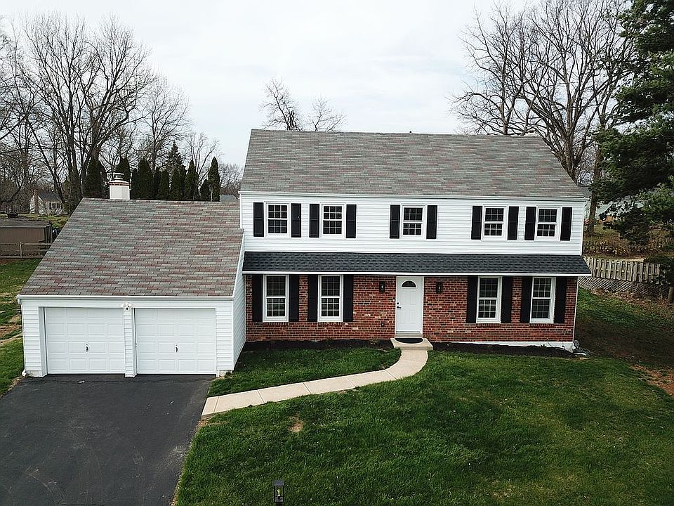 1st image of 997 Ridgewood Ln