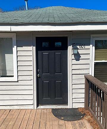 3rd image of 601 N Scruggs St