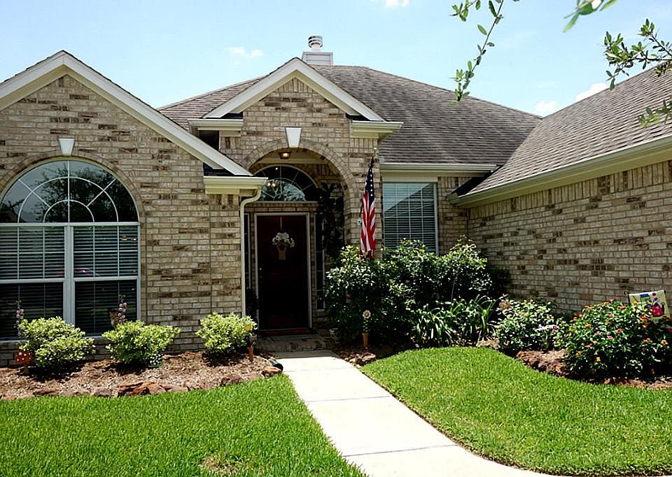 1st image of 10030 Barr Lake Dr