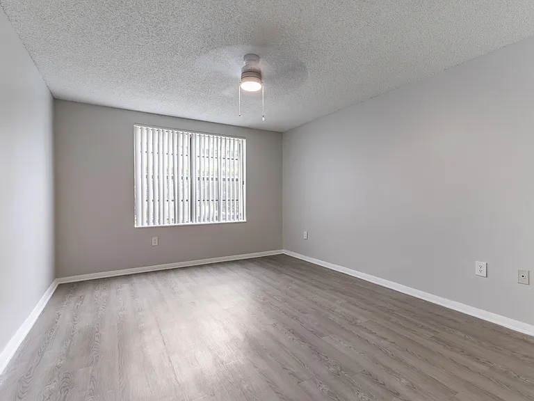 The Lauderdale at Hampton Pines — Photo 49