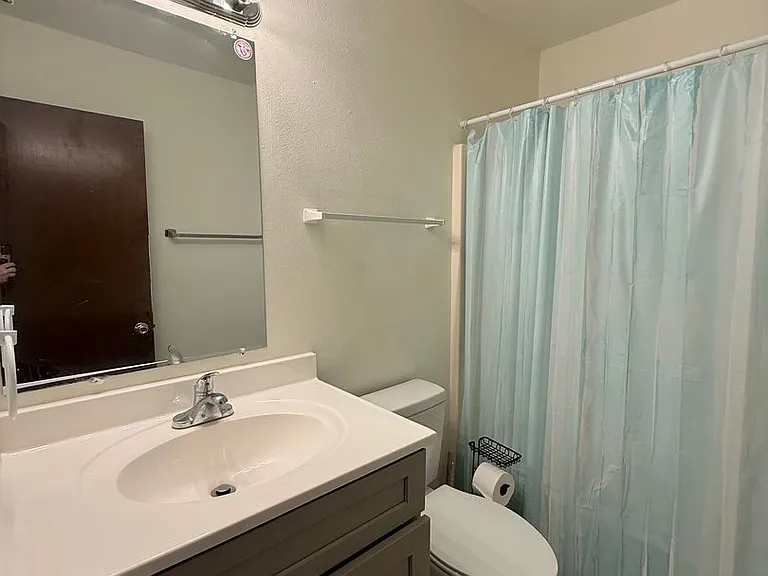 513 Landview St #D — Photo 14