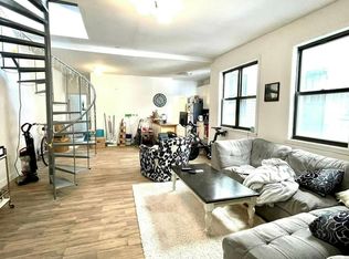 28-19 36th St #2R, Astoria, NY 11103