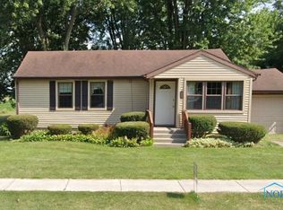 914 E High St, Hicksville, OH 43526