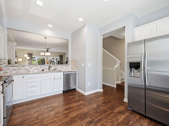 5th image of 104 Irving Way