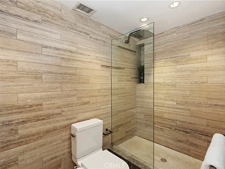 7250 Franklin Ave #506 — Photo 12