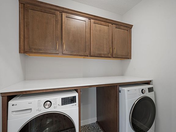 3rd image of 17725 Everest Ave