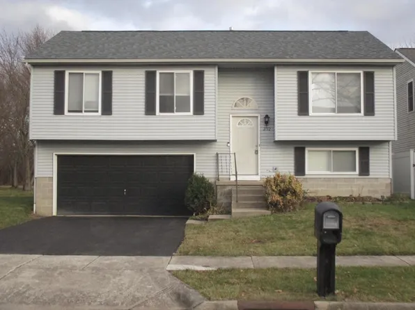 2752 Barrows Rd, Columbus, OH 43232