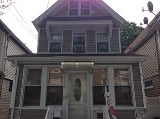 8566 98th St, Woodhaven, NY 11421