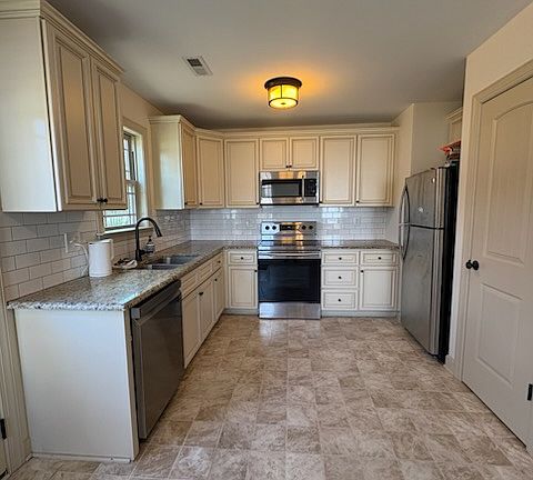 2nd image of 90 Young Rd