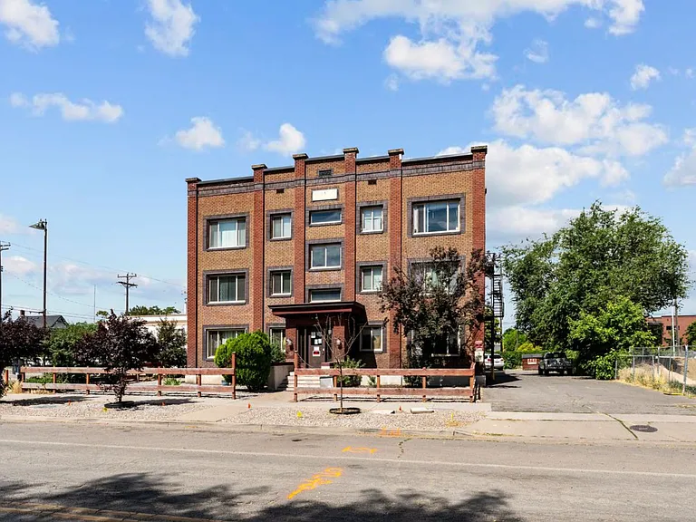 2675 Grant Ave — Photo 4