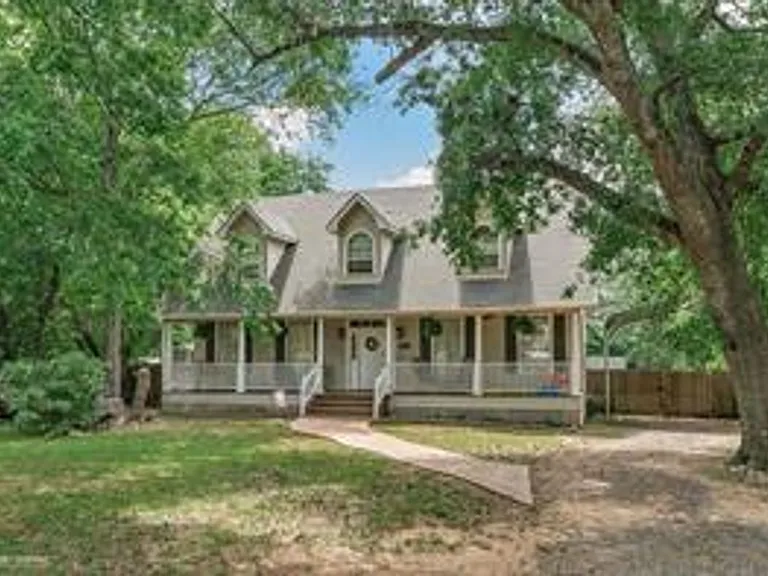 6339 Westwood Rd — Photo 1