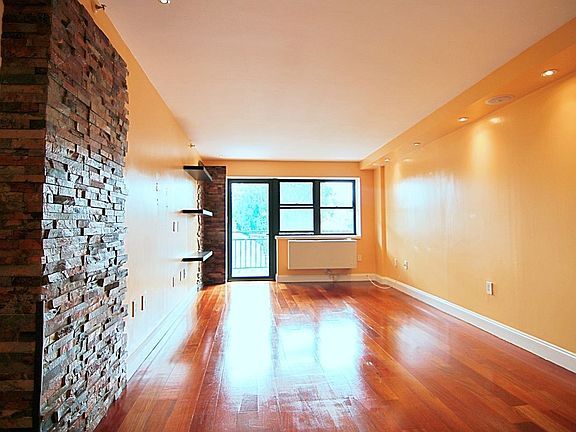 3rd image of 14341 84th Dr APT 4C