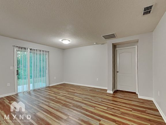 5th image of 11892 Carson Lake Dr W