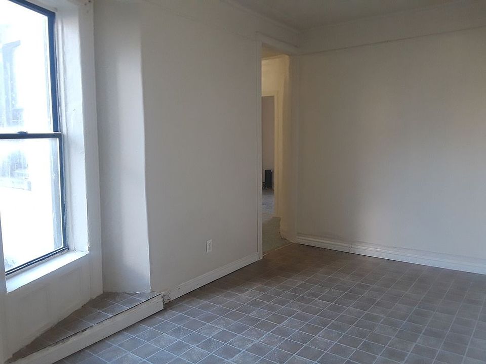 1st image of 2724 21st St APT 23