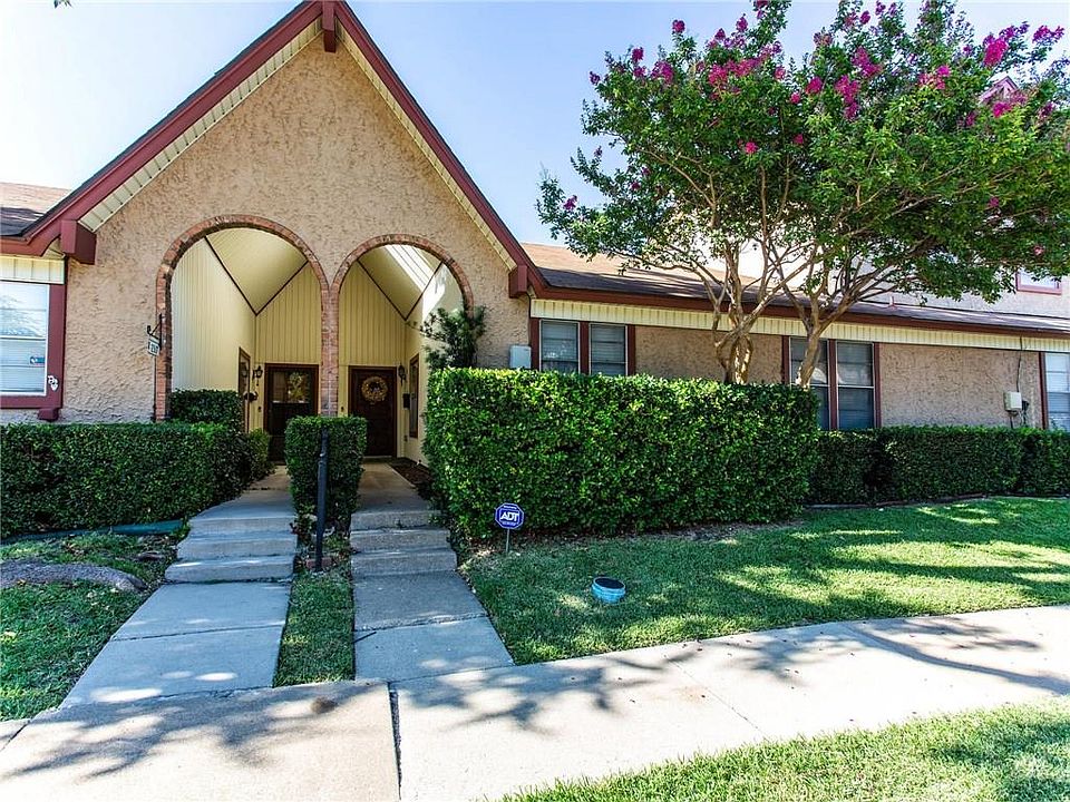 1st image of 2019 Clubview Dr