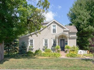 28 River St, Agawam, MA 01001