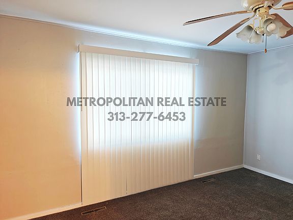 3rd image of 31820 Bay Ct
