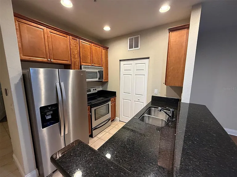 1500 NW 4th Ave #203 — Photo 8