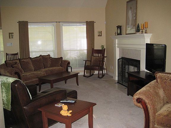 5th image of 4507 Sunflower Ln