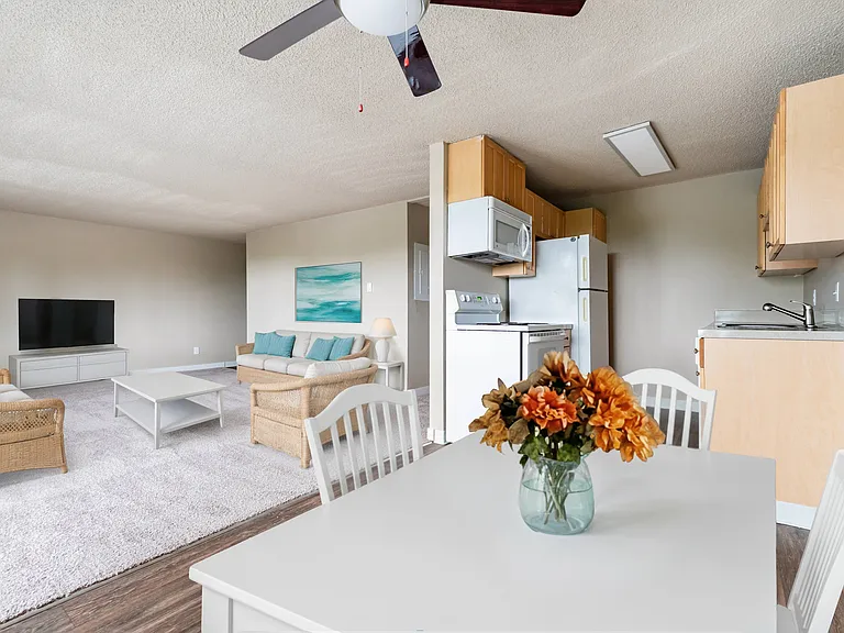 COURTYARD APTS-MUKILTEO — Photo 57