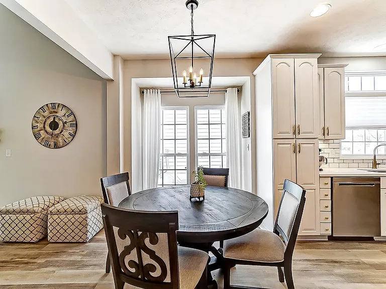 9766 Cobblewood Ct — Photo 7