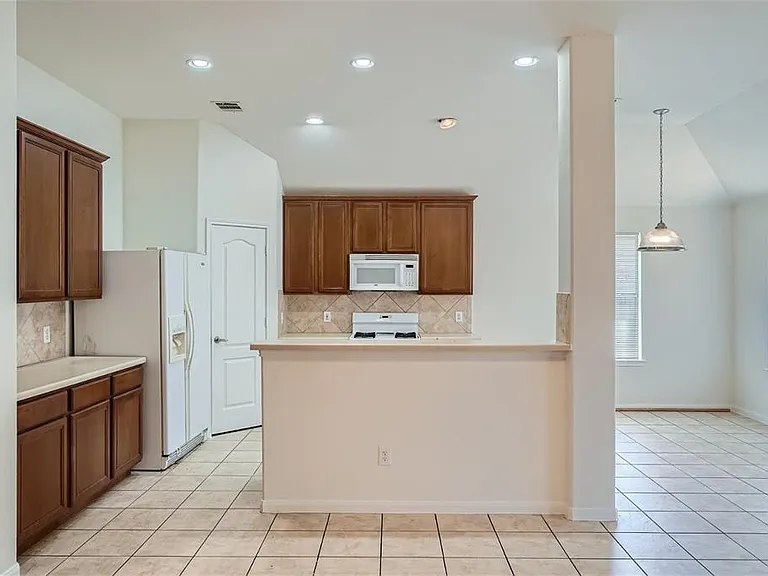 1508 Augusta Bend Dr — Photo 7