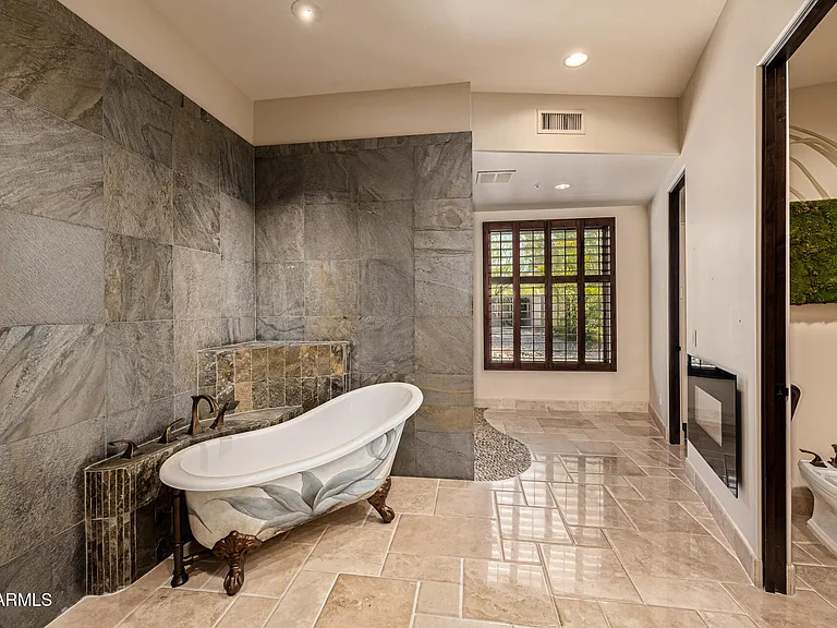 8406 E Calle Buena Vis — Photo 33