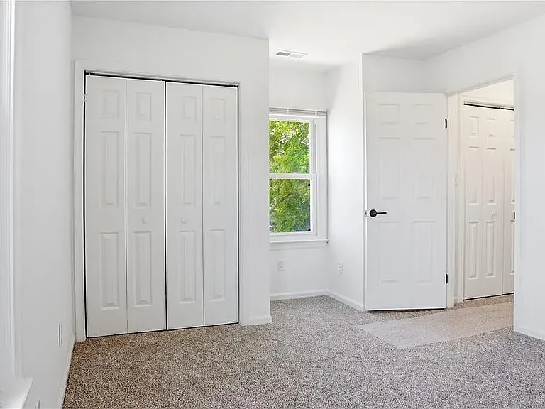 294 Eaton St #294 — Photo 9